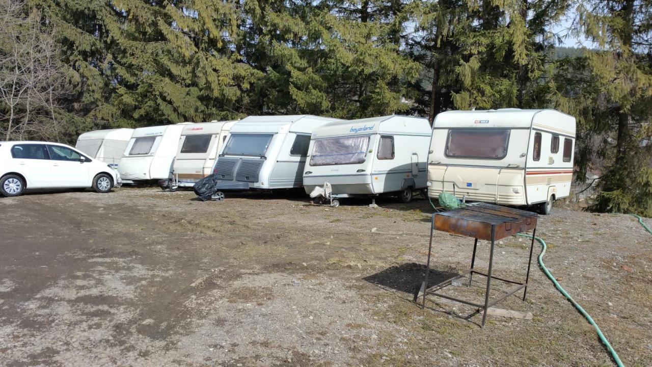 Camping Aviator, Numai Teren, Campare Pentru Rulote Autorulote Personale, Campingul Nu Are Rulote !!! Буштені Екстер'єр фото