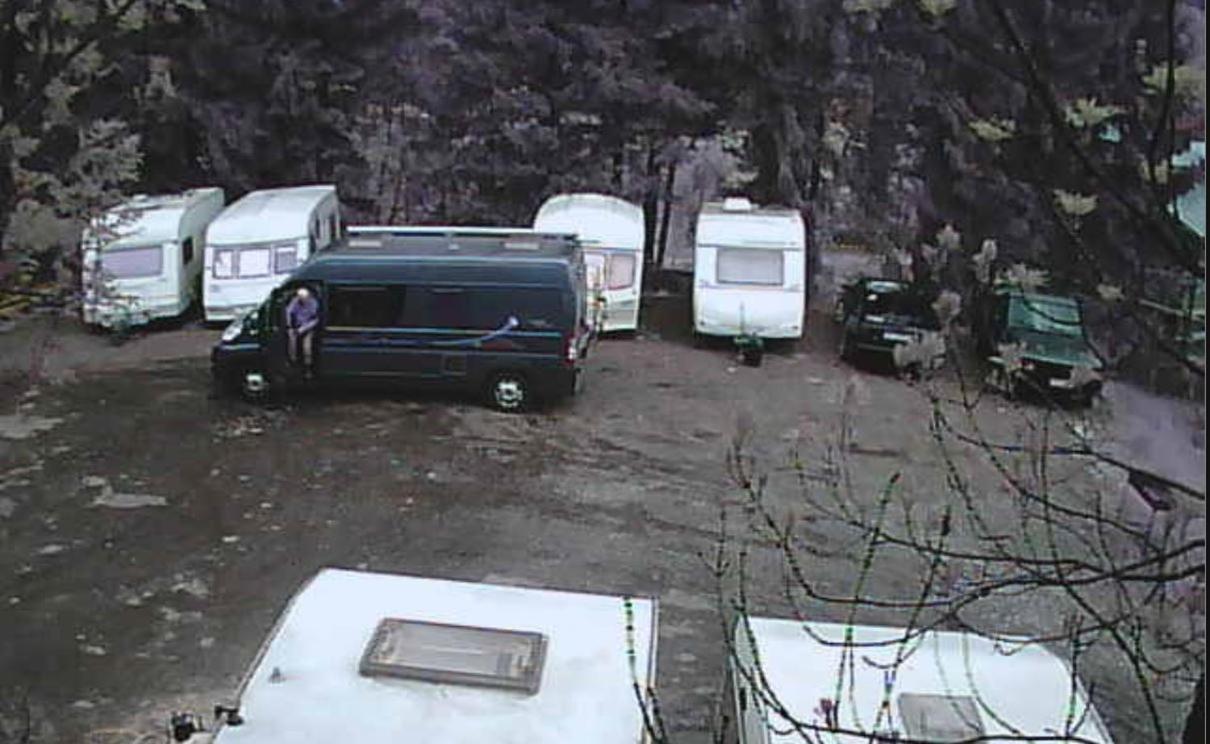 Camping Aviator, Numai Teren, Campare Pentru Rulote Autorulote Personale, Campingul Nu Are Rulote !!! Буштені Екстер'єр фото