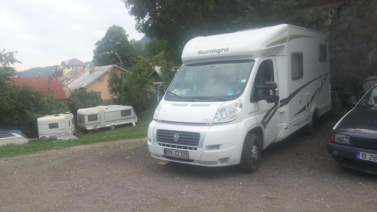 Camping Aviator, Numai Teren, Campare Pentru Rulote Autorulote Personale, Campingul Nu Are Rulote !!! Буштені Екстер'єр фото